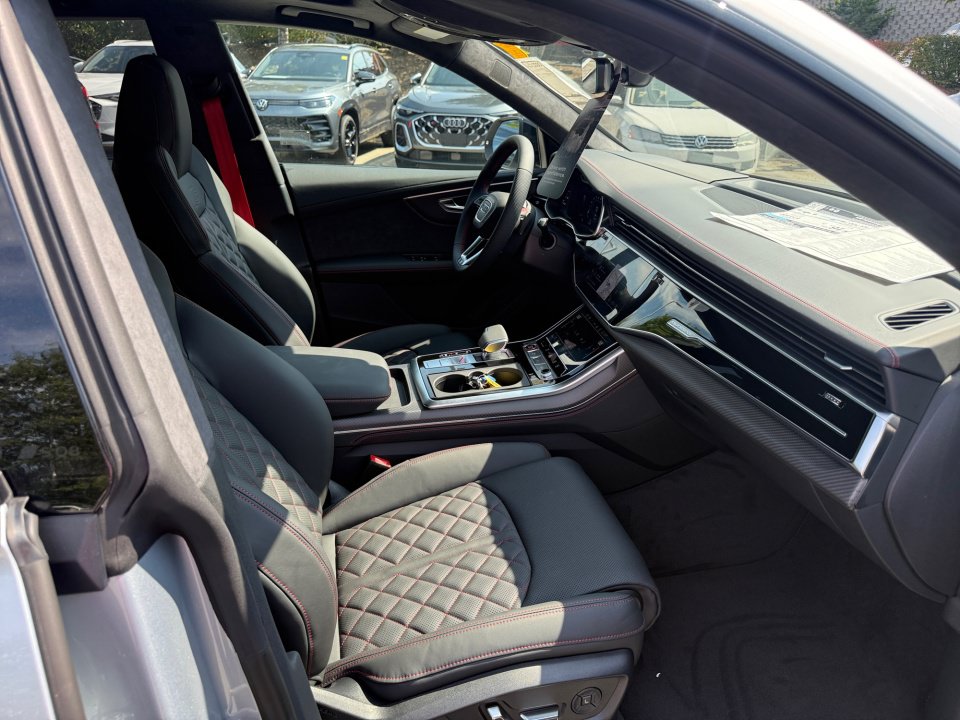 New 2027 Audi SQ8 Prestige AWD/4WD image 28