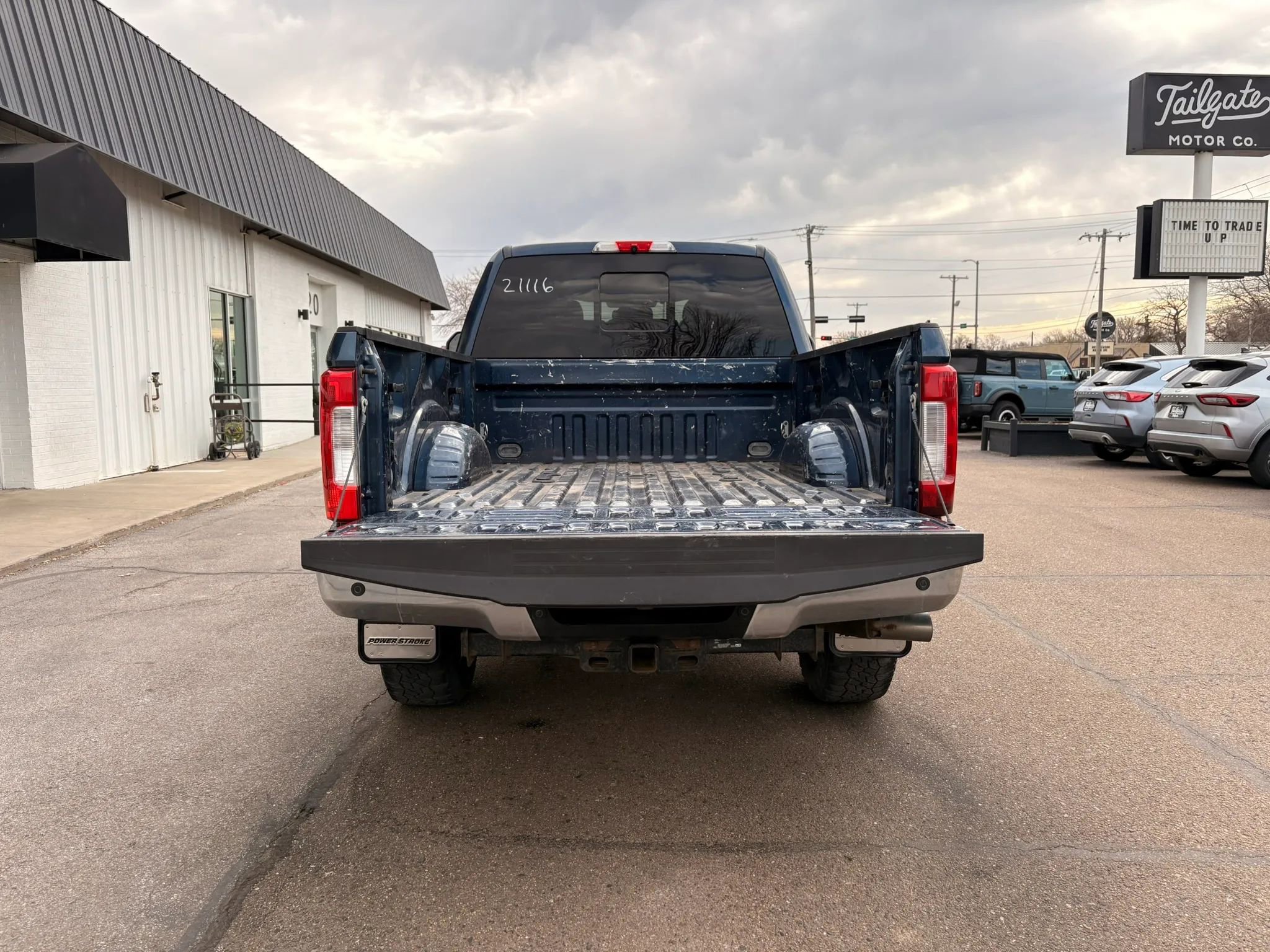 Used 2017 Ford F250 Lariat w/ Chrome Package AWD/4WD image 8