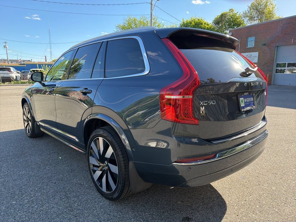 Used 2024 Volvo XC90 T8 Ultimate w/ Lounge Package AWD/4WD image 3