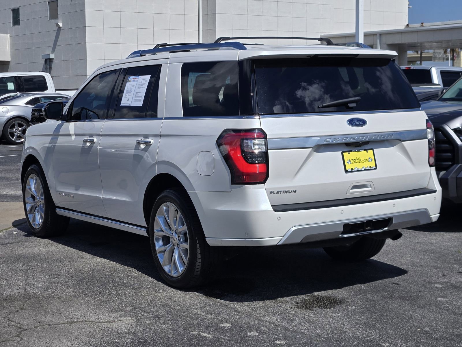 Used 2019 Ford Expedition Platinum RWD image 6
