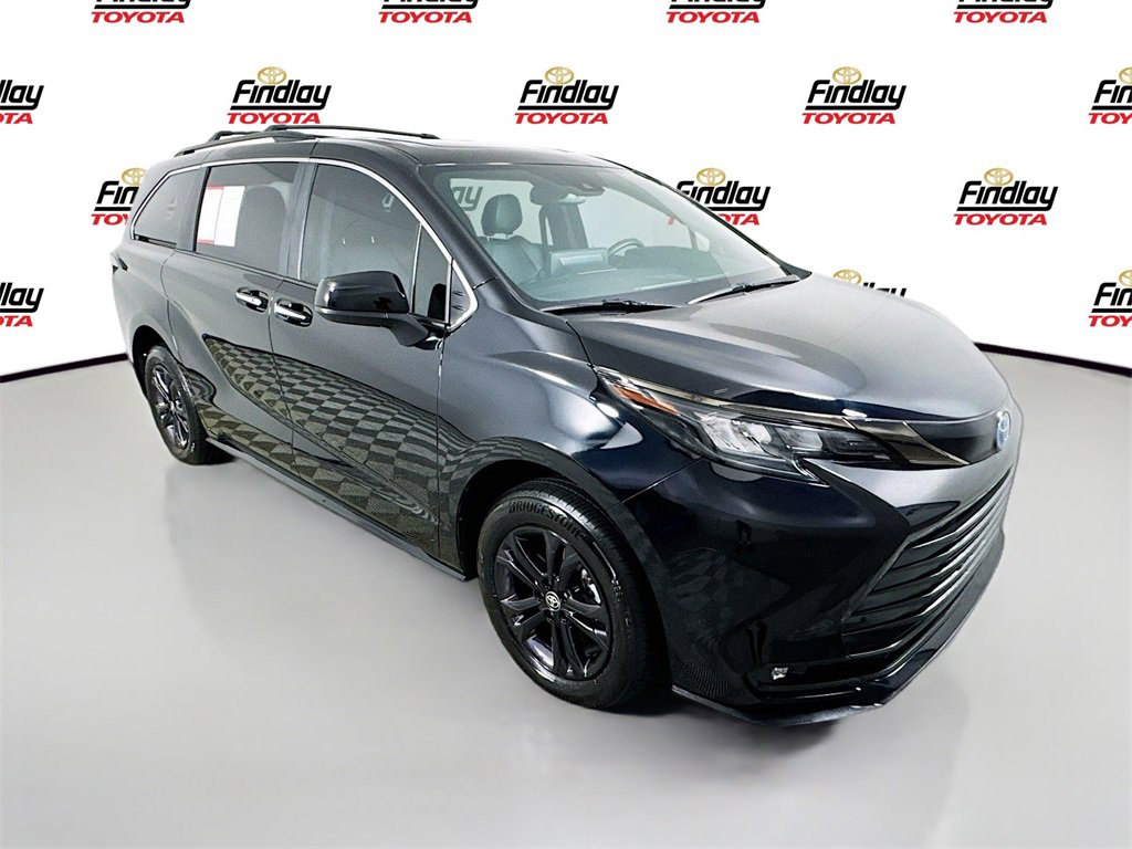 Used 2024 Toyota Sienna XLE Woodland Edition