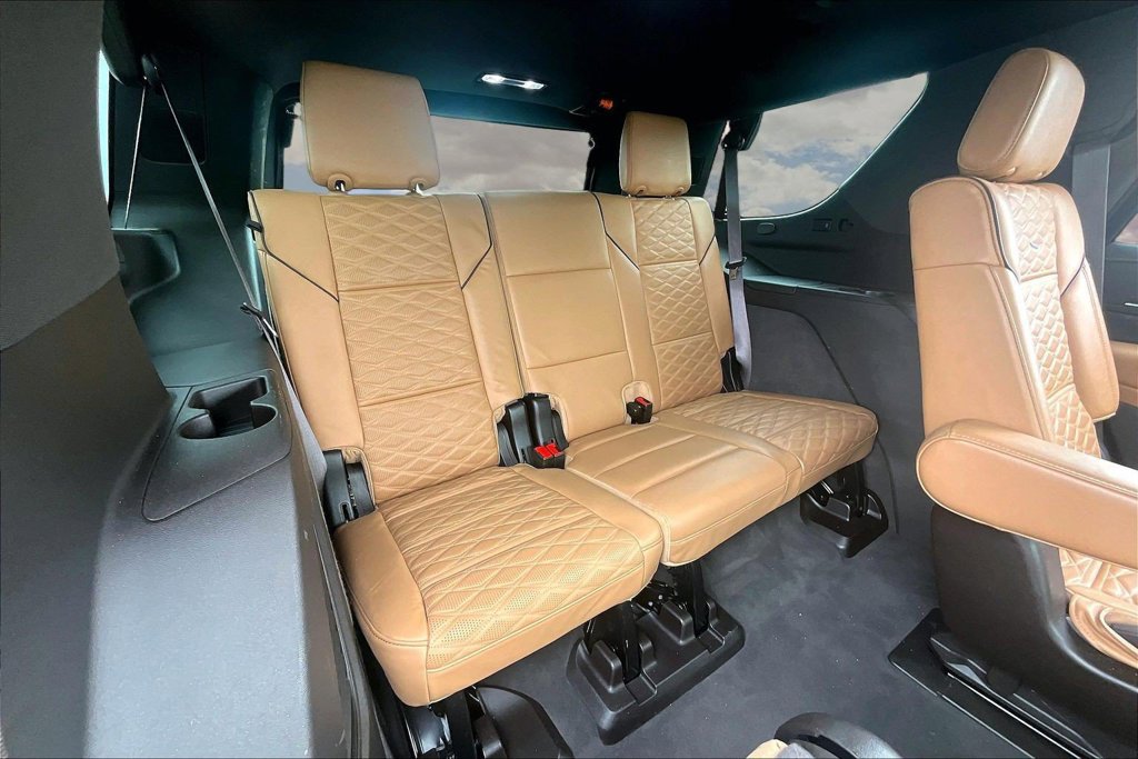 Used 2024 Cadillac Escalade Sport w/ LPO, ONYX Package AWD/4WD image 25