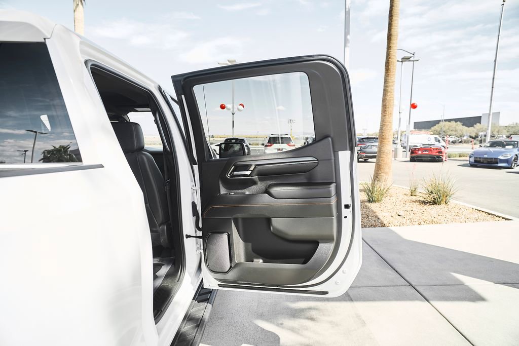 Used 2023 GMC Sierra 1500 AT4 w/ AT4 Premium Package image 17