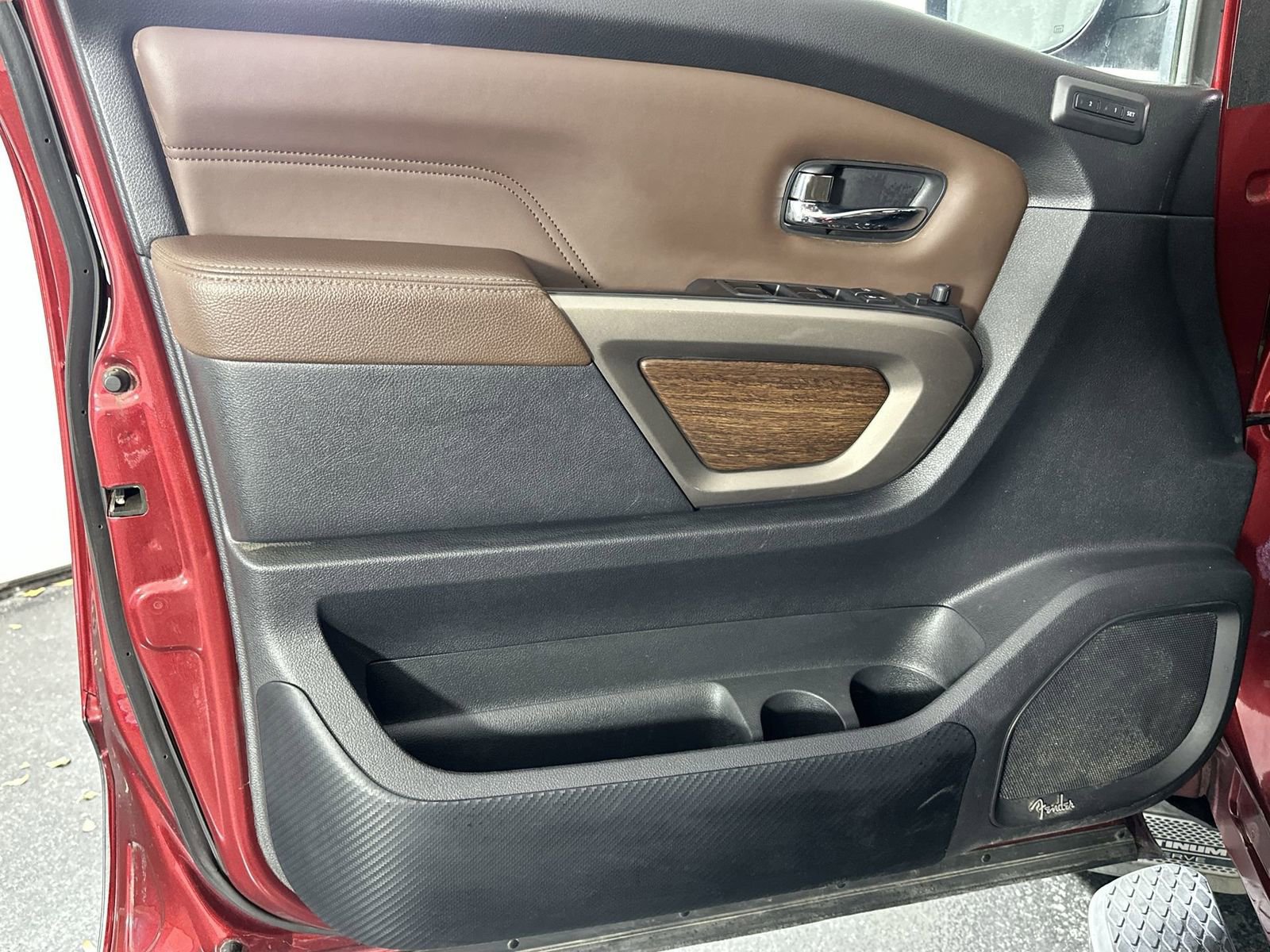 Certified 2021 Nissan Titan Platinum Reserve w/ Moonroof Package image 39