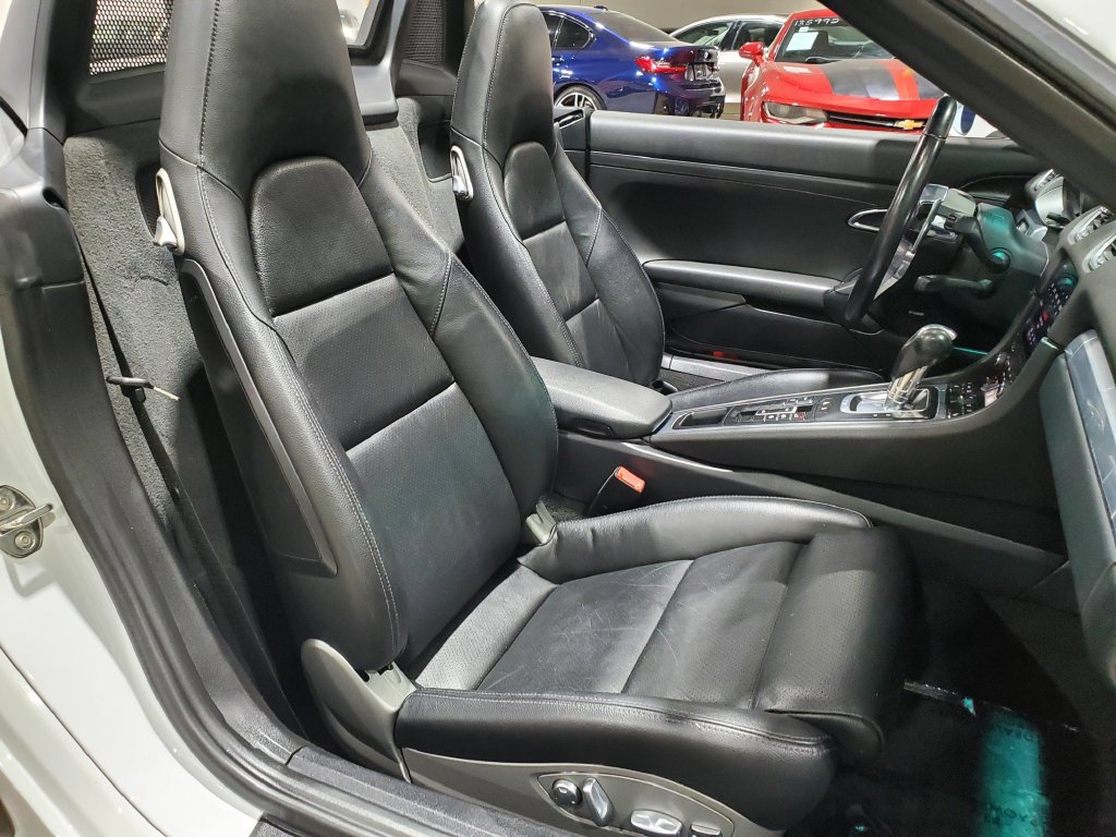 Used 2019 Porsche 718 Boxster RWD image 13