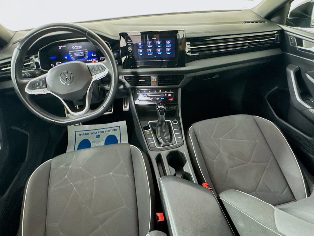 Used 2025 Volkswagen Jetta Sport FWD image 24