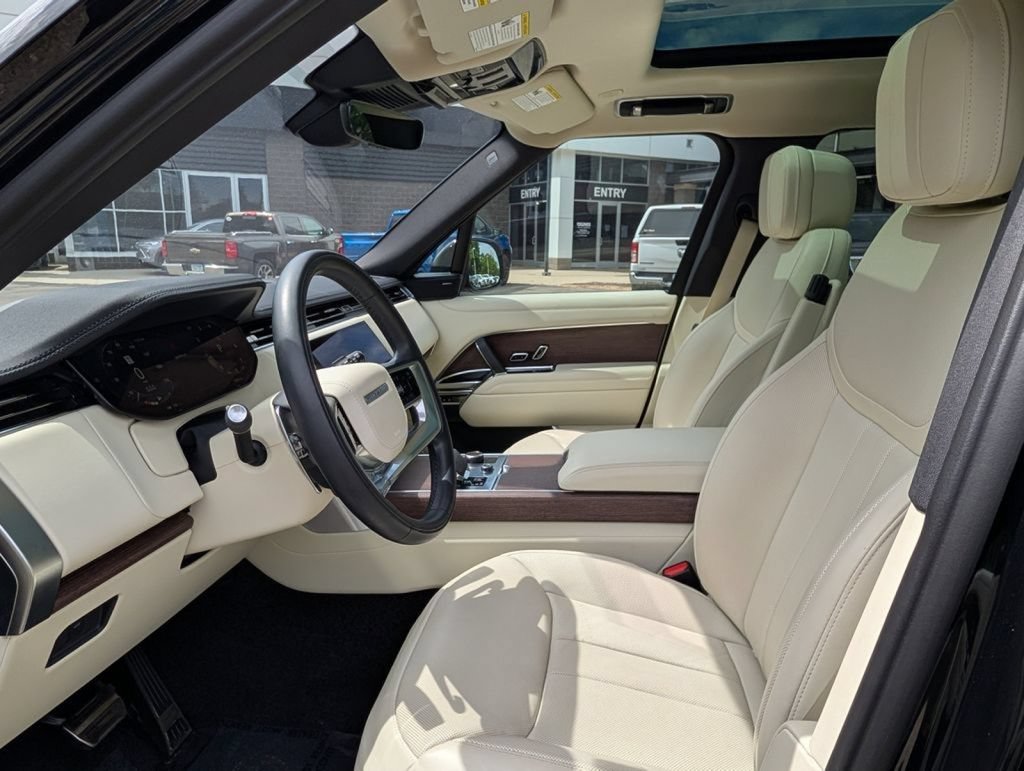 Used 2023 Land Rover Range Rover SE AWD/4WD image 31