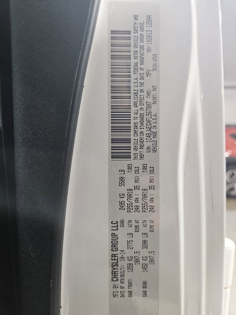 Used 2015 Jeep Wrangler Unlimited Sahara image 28