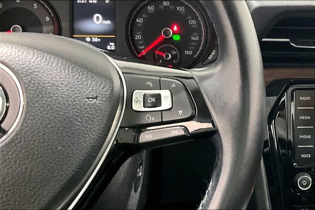 Used 2020 Volkswagen Passat 2.0T SEL image 12