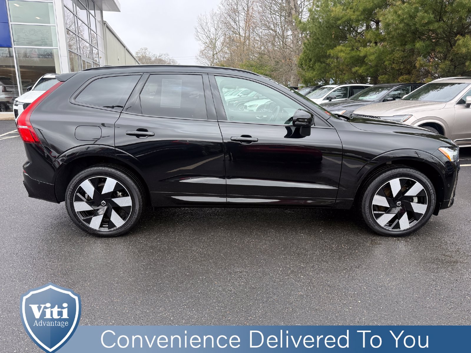 Certified 2024 Volvo XC60 T8 Ultimate AWD/4WD image 9