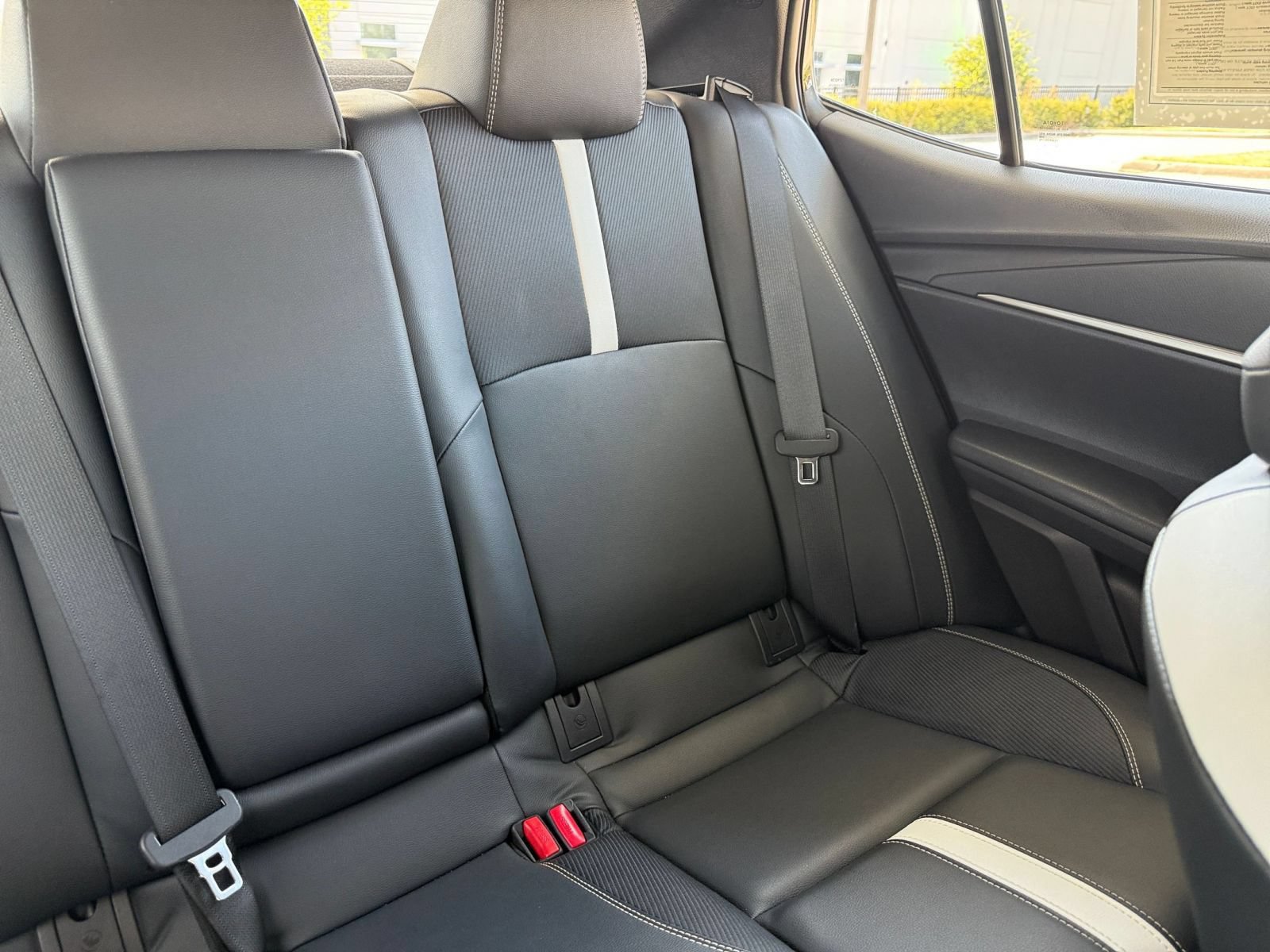 Used 2026 Toyota Camry SE FWD image 37