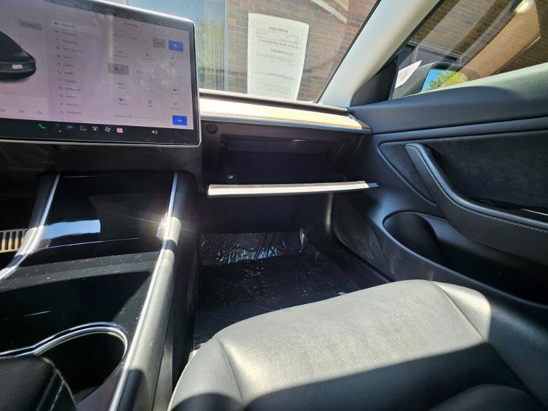 Used 2019 Tesla Model 3 Long Range RWD image 52