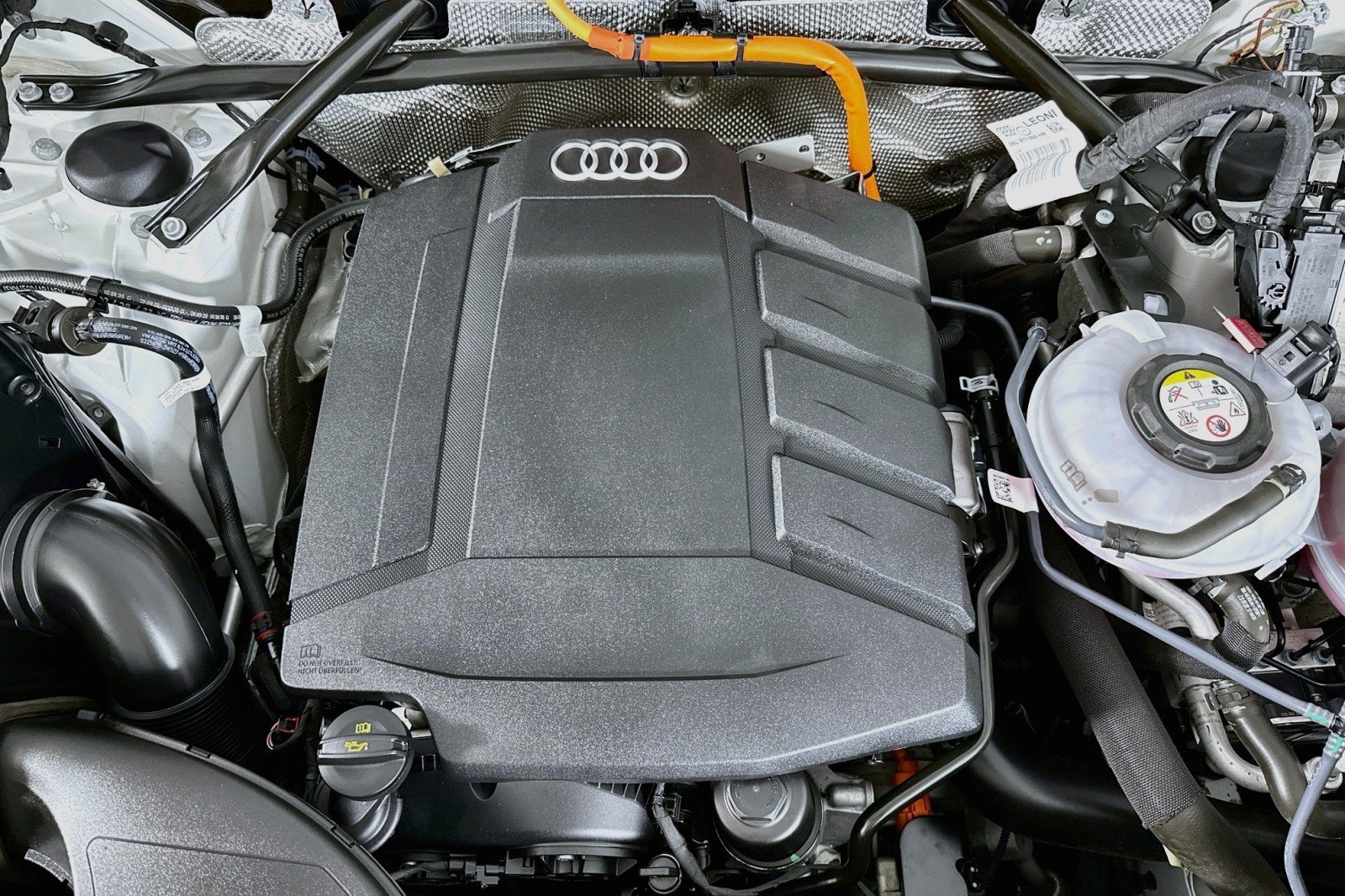 Used 2024 Audi Q5 e Premium Plus AWD/4WD image 13