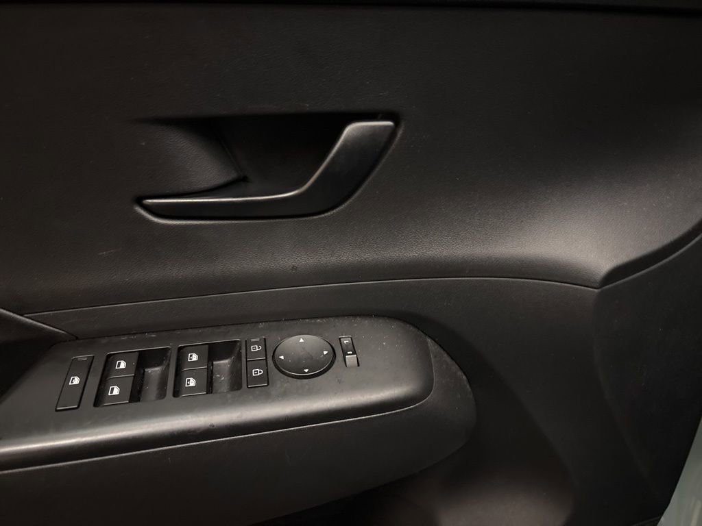 Certified 2024 Hyundai Kona SEL w/ Convenience Package image 10