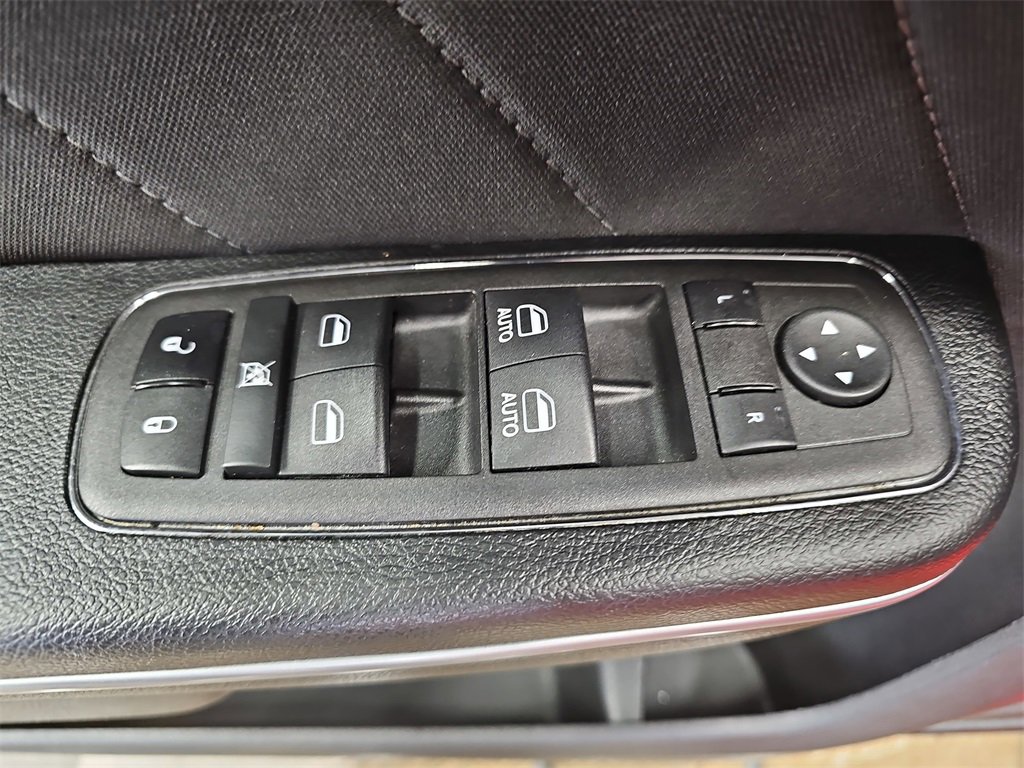 Used 2023 Dodge Charger SXT image 27