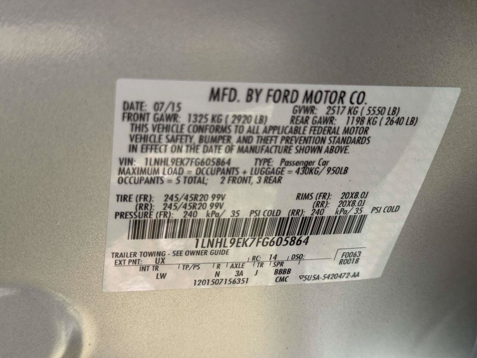 Used 2015 Lincoln MKS AWD w/ Equipment Group 101A image 16