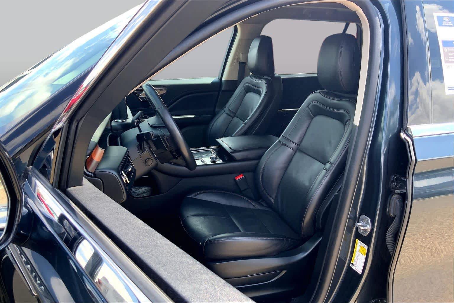Used 2022 Lincoln Aviator Reserve w/ Elements Package Plus RWD image 8