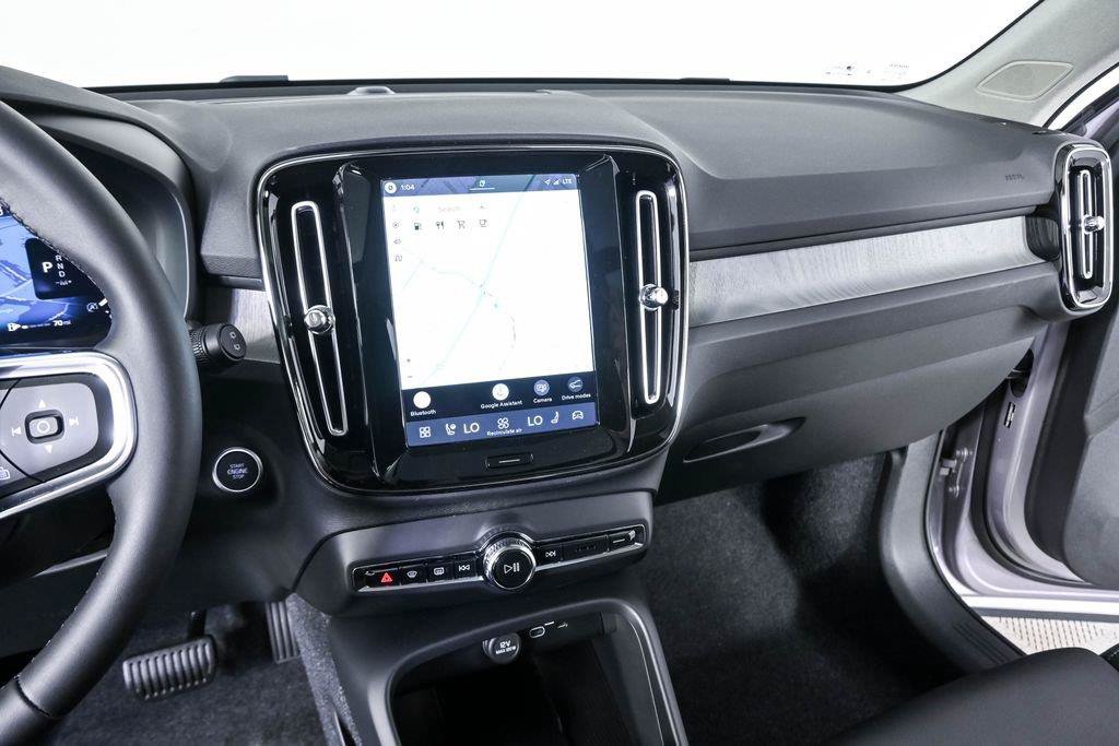 New 2026 Volvo XC40 B5 Plus w/ Protection Package Premier AWD/4WD image 12