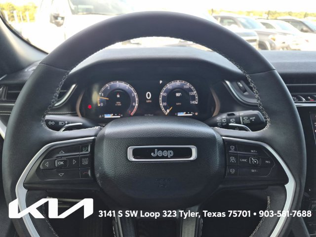 Used 2023 Jeep Grand Cherokee L Laredo AWD/4WD image 32
