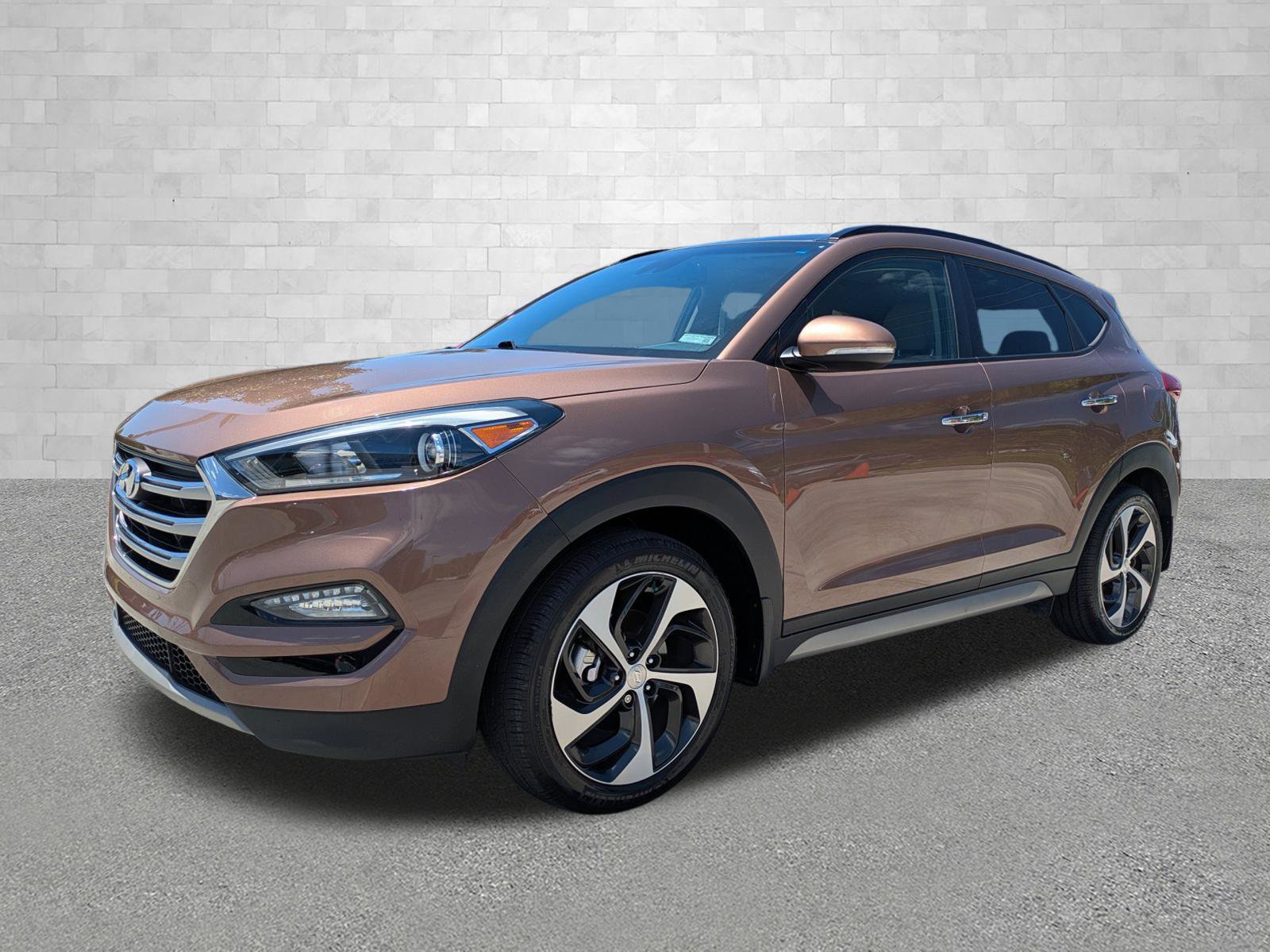 Used 2017 Hyundai Tucson Limited w/ Limited Ultimate Package 03 image 5