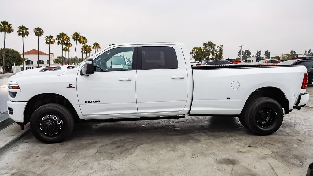 New 2026 RAM 3500 Laramie AWD/4WD image 14