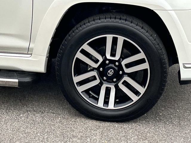Used 2022 Toyota 4Runner Limited image 9