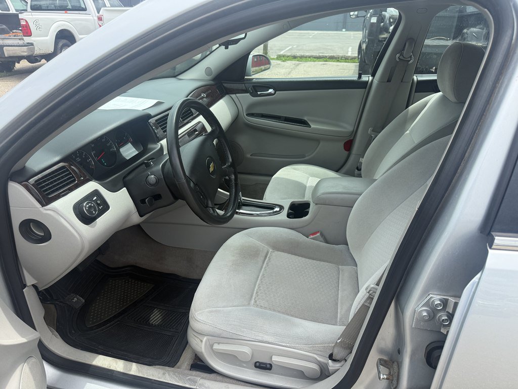 Used 2012 Chevrolet Impala LT FWD image 11