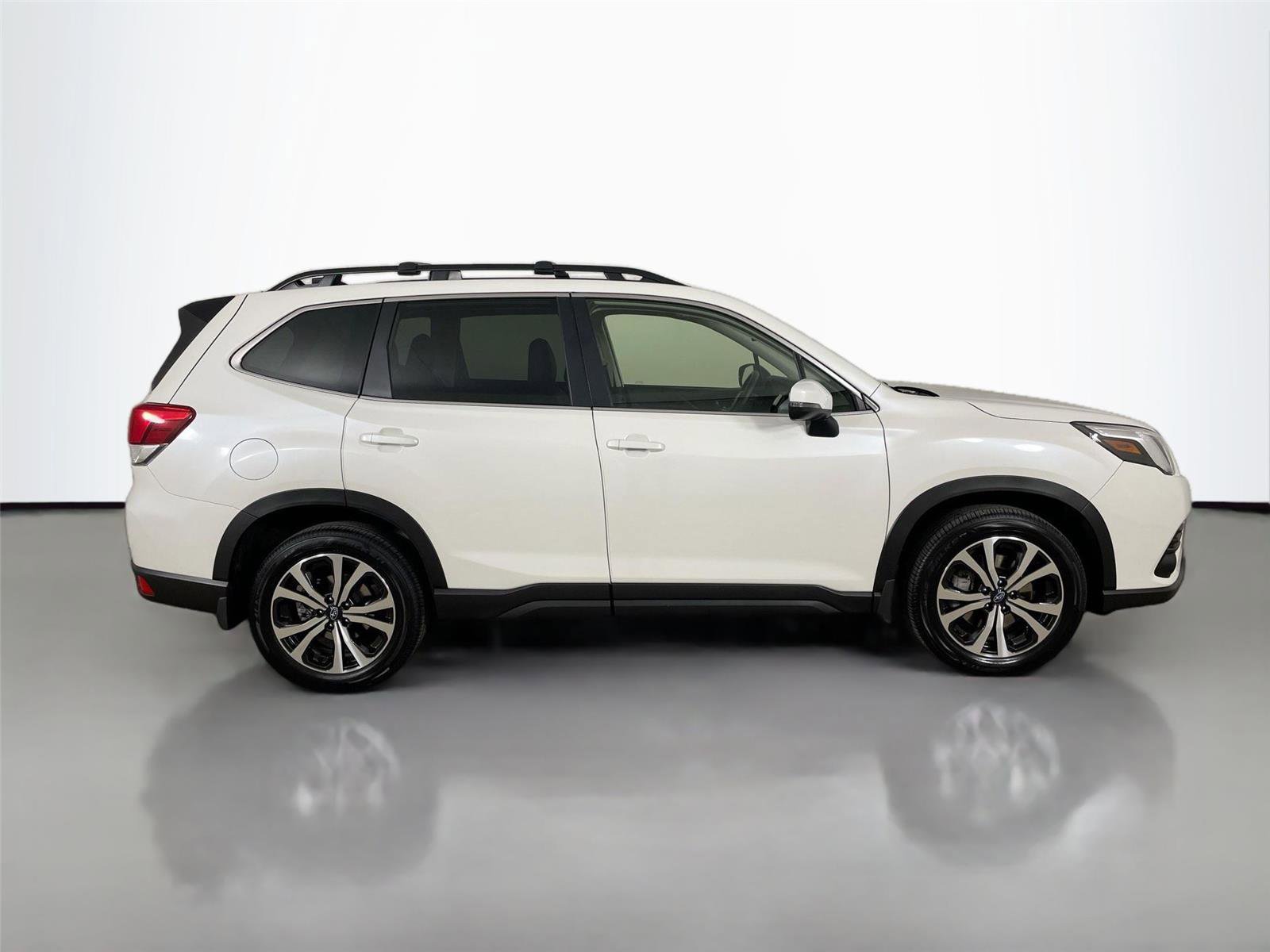 Used 2024 Subaru Forester Limited image 18