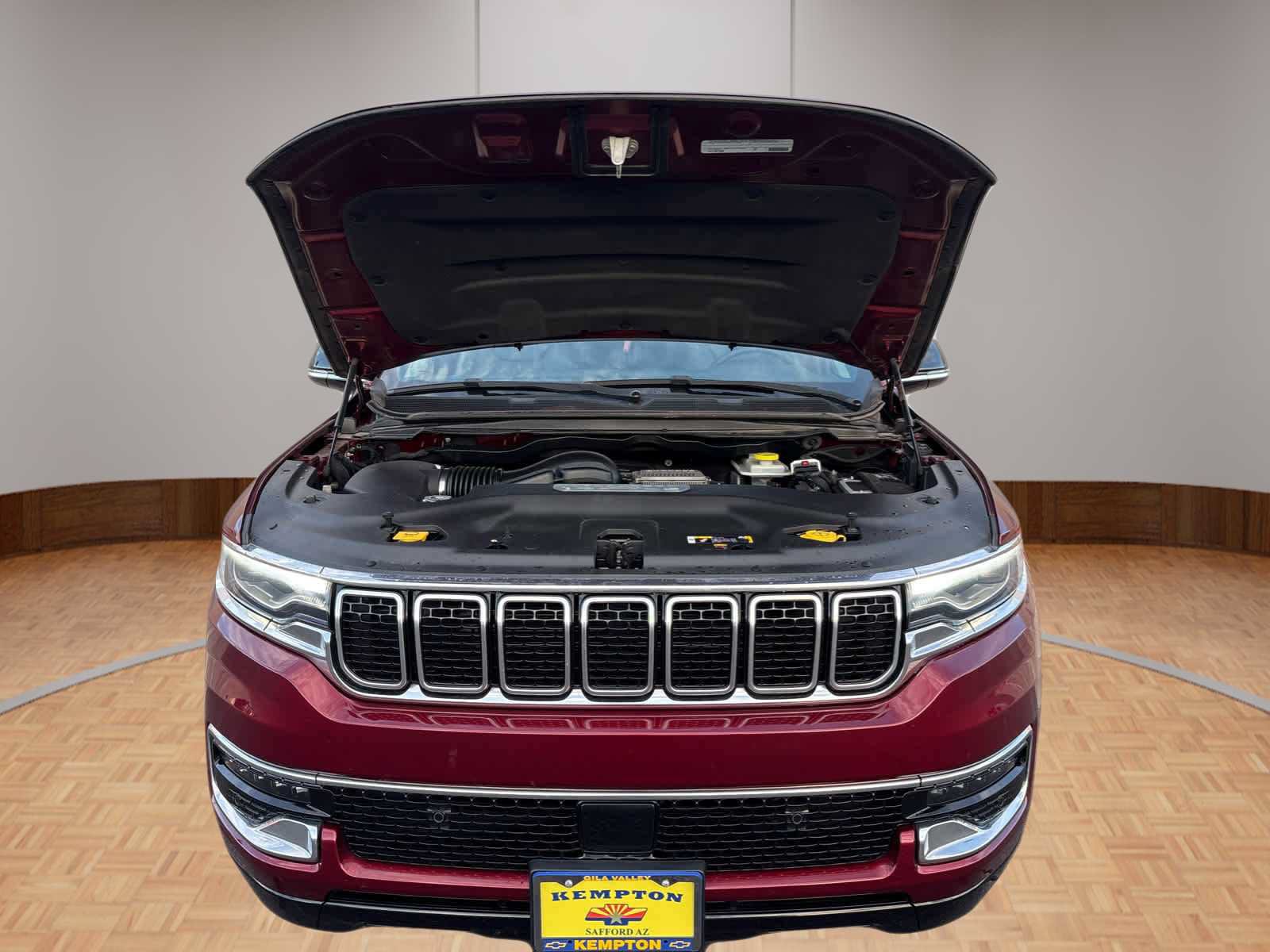 Used 2023 Jeep Wagoneer 2WD image 18