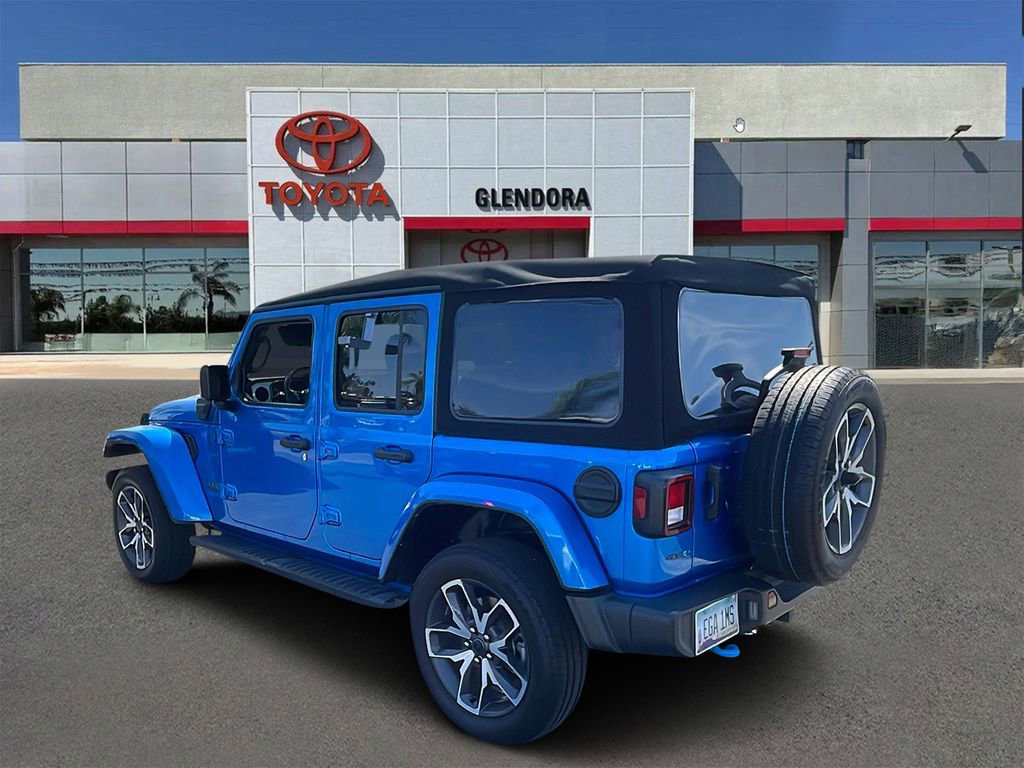 Used 2024 Jeep Wrangler Unlimited w/ Convenience Group image 5
