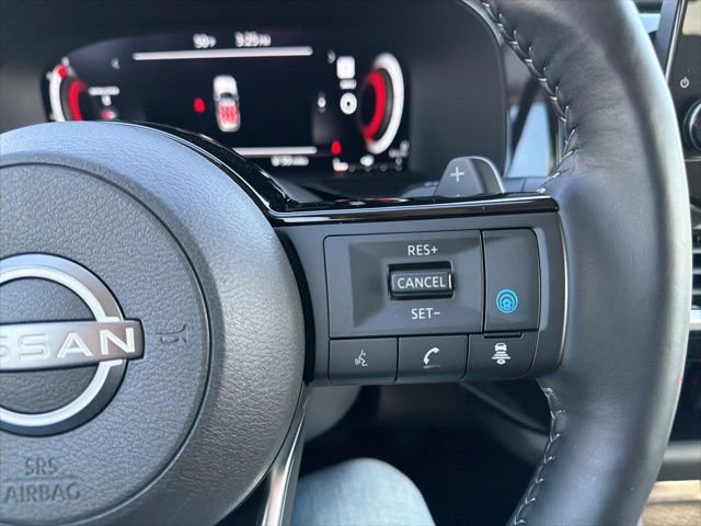 Used 2024 Nissan Pathfinder Platinum w/ Lighting Package (N93) AWD/4WD image 21