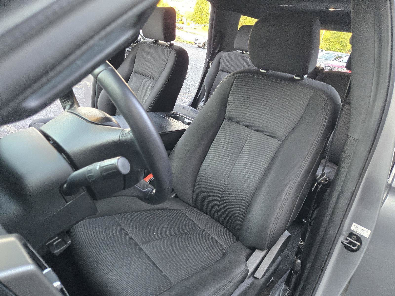 Used 2020 Ford Expedition XLT RWD image 5