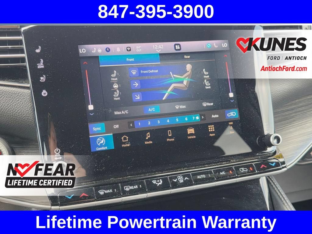 Used 2024 Jeep Wagoneer L Series II w/ Flexible Seating Group AWD/4WD image 59