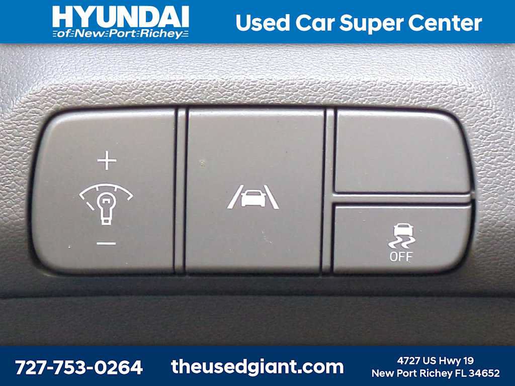 Used 2023 Hyundai Elantra SEL FWD image 22