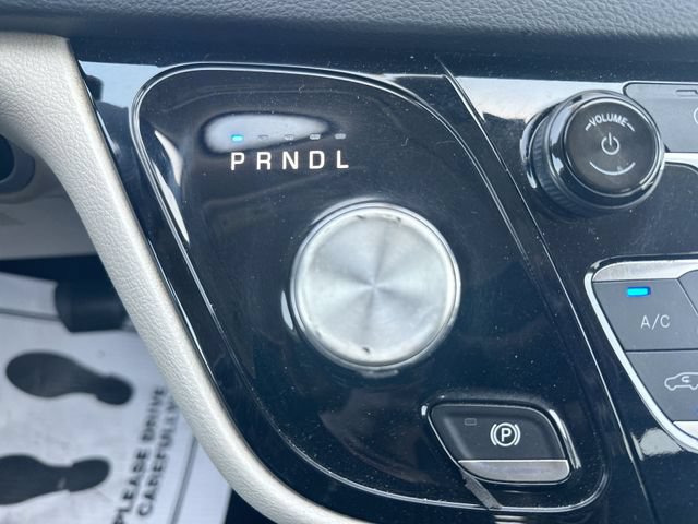 Used 2021 Chrysler Voyager Lxi FWD image 21