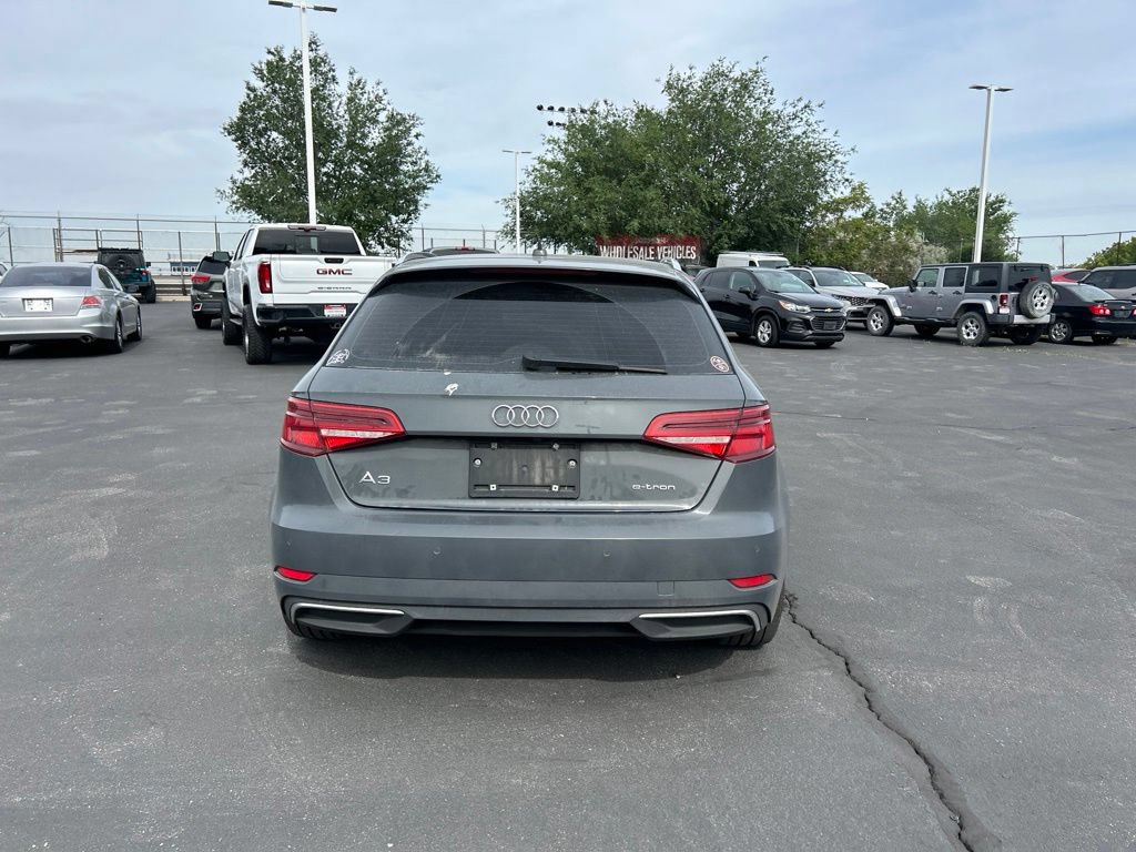 Used 2017 Audi A3 e-tron Premium Plus w/ Technology Package FWD image 5