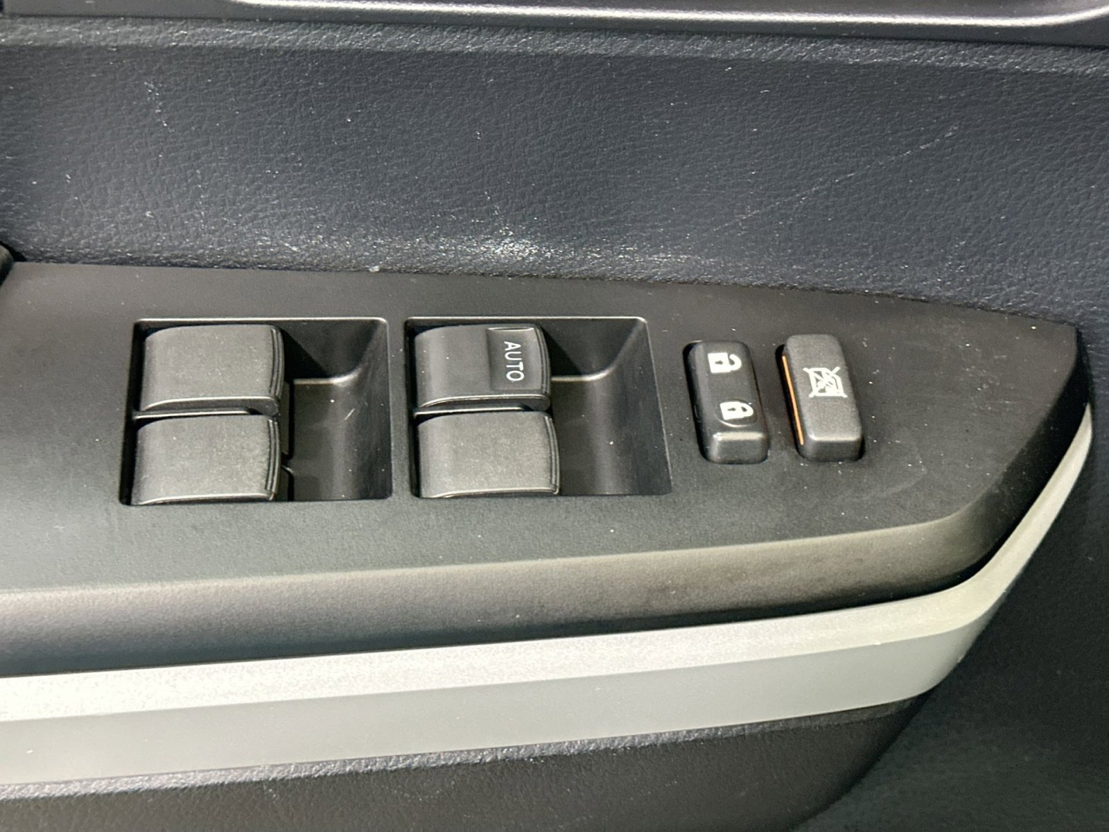 Used 2019 Toyota Tundra SR5 w/ TRD Sport Package image 16