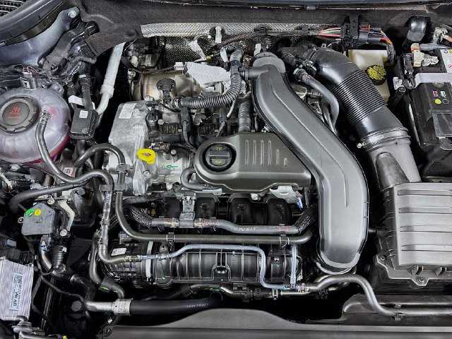 New 2026 Volkswagen Taos SEL AWD/4WD image 31