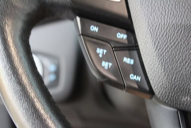Used 2019 Ford Escape SEL AWD/4WD image 17