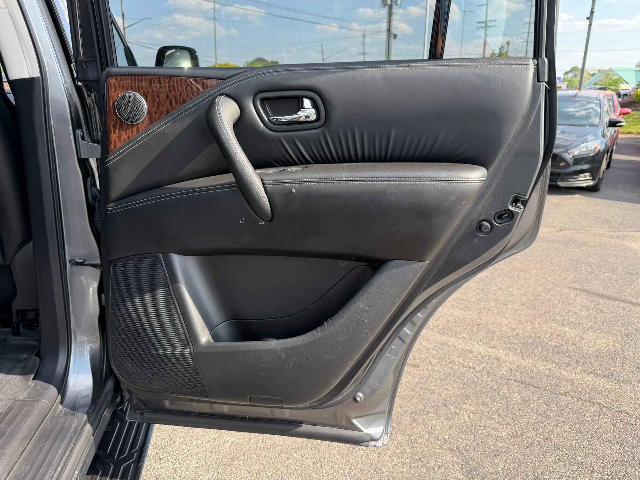Used 2018 Nissan Armada SL w/ Moonroof Package AWD/4WD image 35