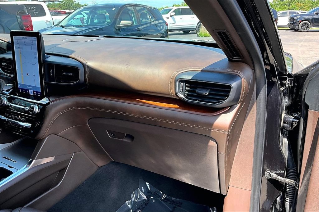 Used 2022 Ford Explorer King Ranch w/ Technology Package AWD/4WD image 29