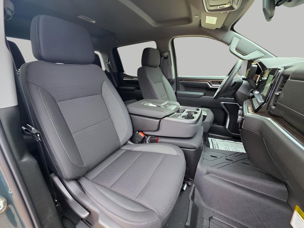 New 2026 Chevrolet Silverado 1500 LT w/ LPO, Dark Essentials Package image 14