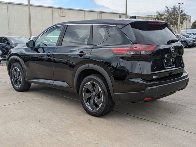 Used 2025 Nissan Rogue SV image 8