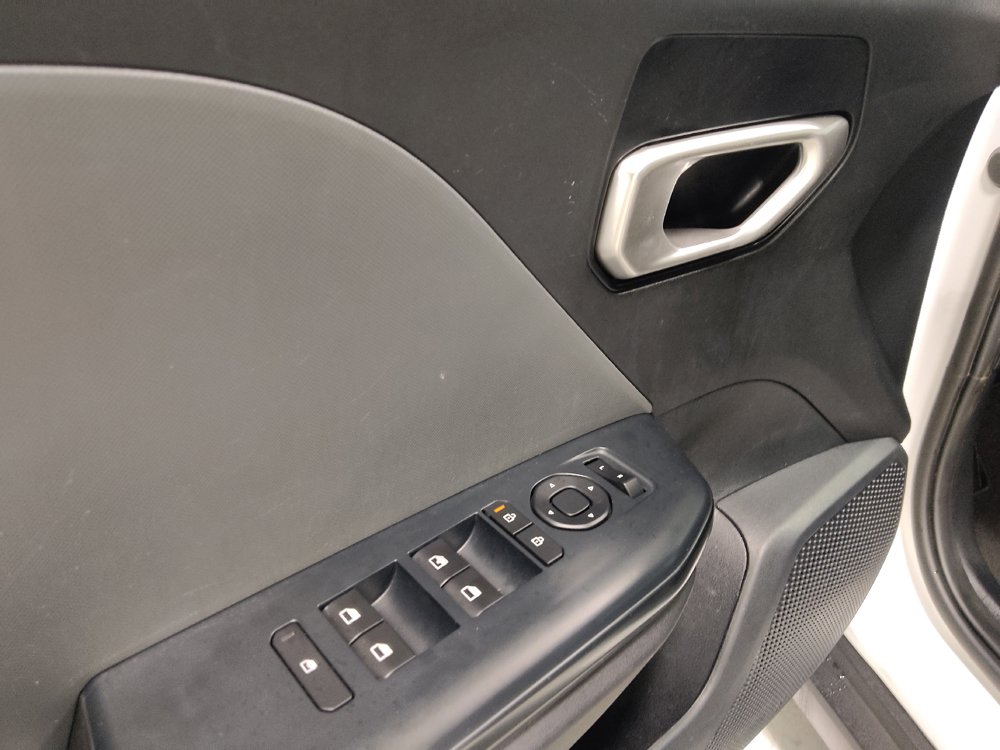 Used 2025 Kia K4 FWD image 27