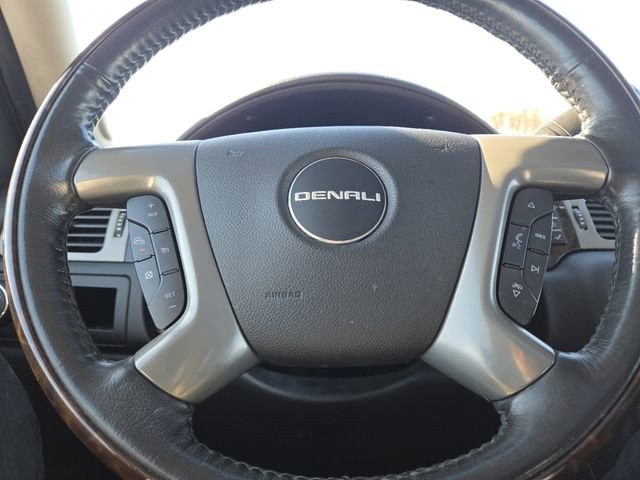 Used 2014 GMC Yukon Denali image 35