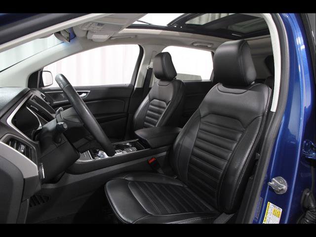 Used 2020 Ford Edge SEL w/ Cold Weather Package image 6