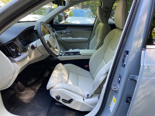 New 2026 Volvo XC90 B6 Ultra w/ Lounge Package image 11