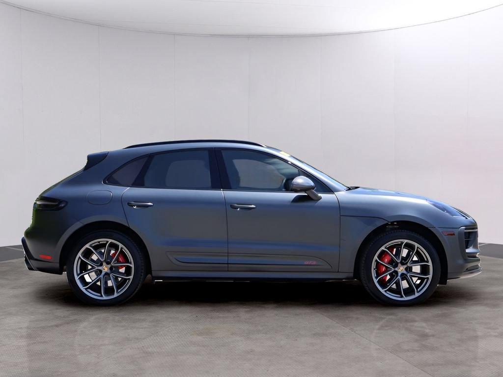 Certified 2025 Porsche Macan GTS AWD/4WD image 9