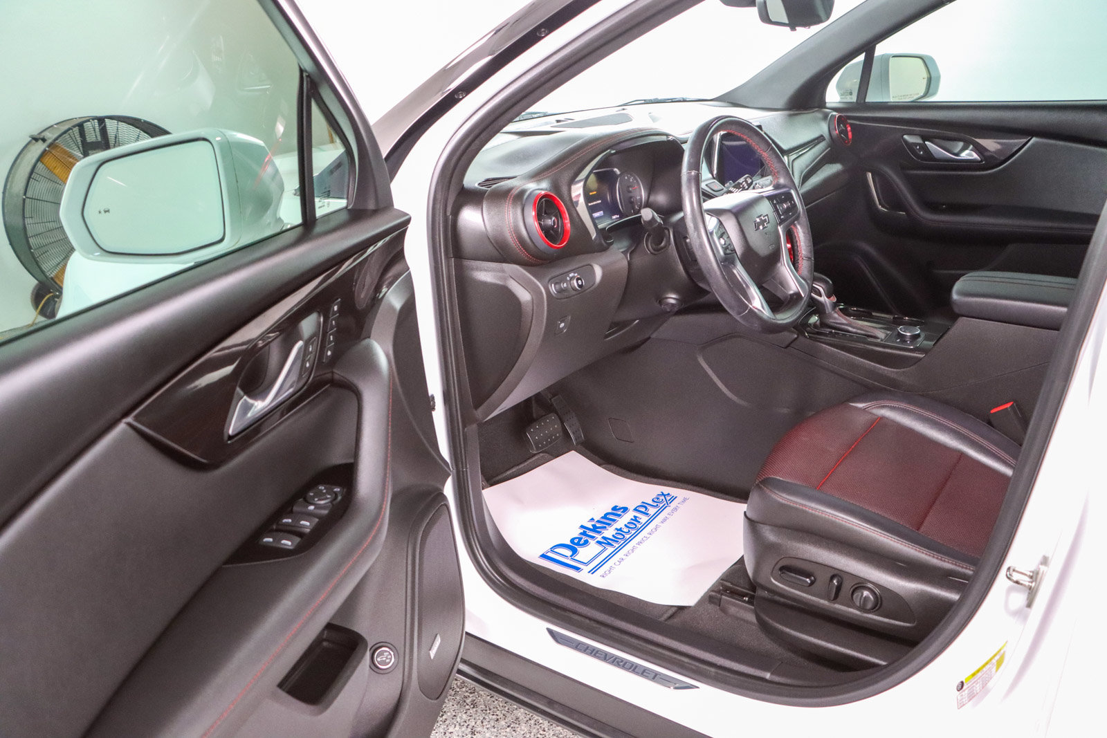 Used 2019 Chevrolet Blazer RS FWD image 3