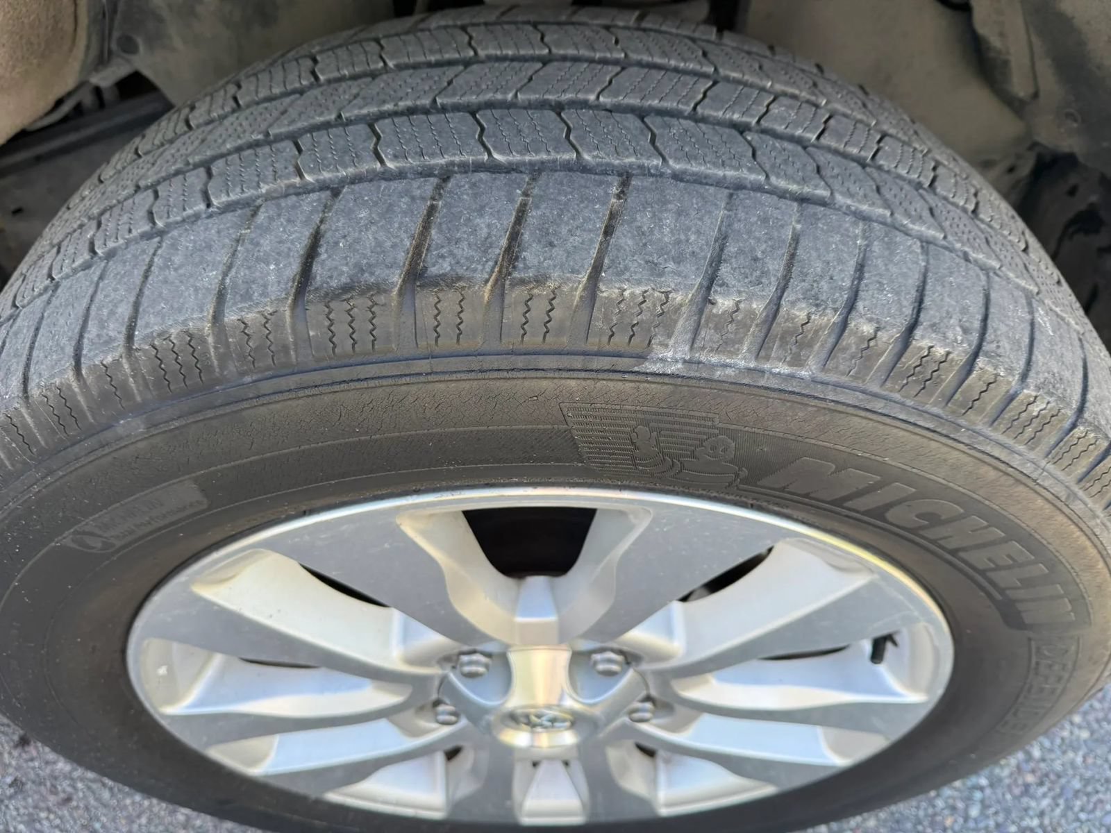 Used 2014 Toyota Sequoia Platinum AWD/4WD image 7